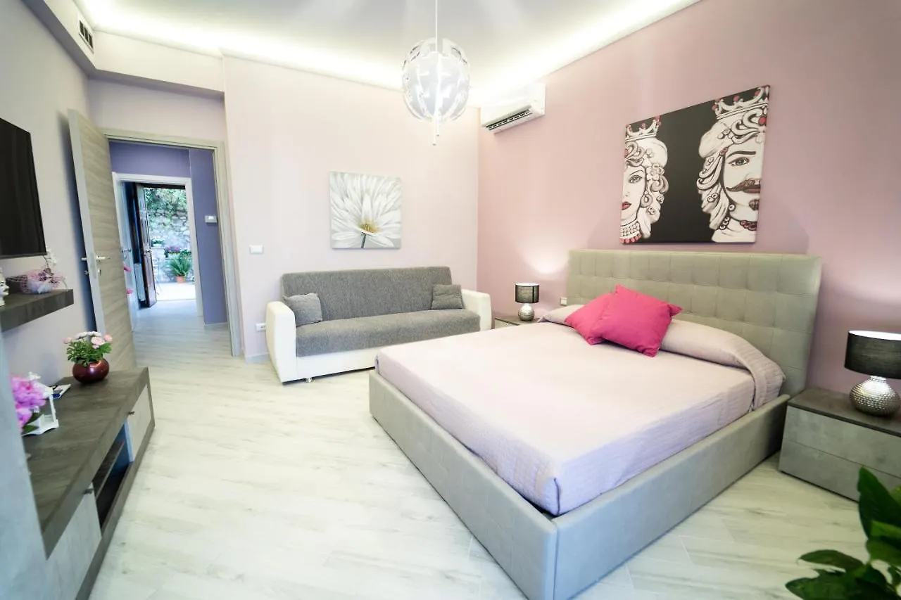 Tyche Apartaments & Rooms Taormine 0*,  Italie