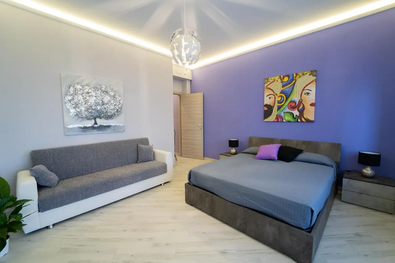 Tyche Apartaments & Rooms 타오르미나 0*,  이탈리아